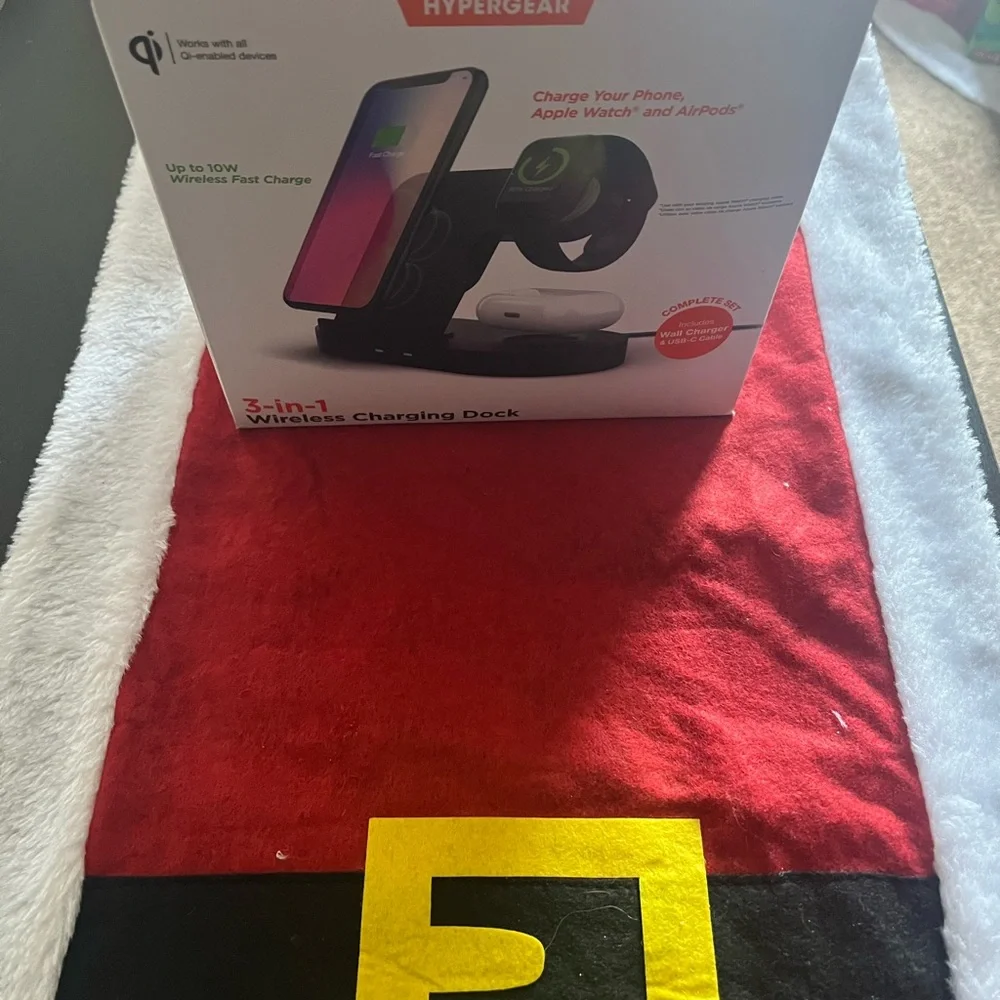 Black 3-in-1 Wireless Charging Dock